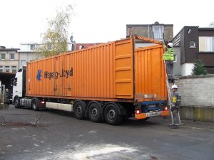 loading shipping container